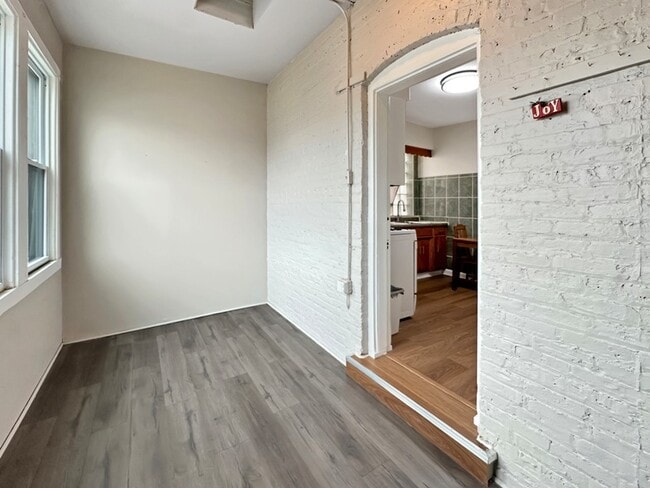 Building Photo - 5244 W Altgeld St