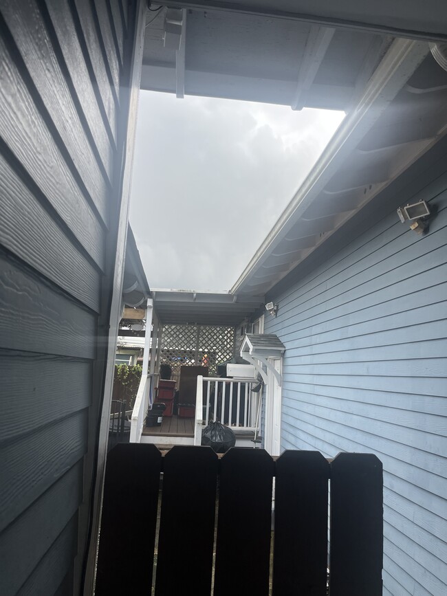 Building Photo - 236 Waena St