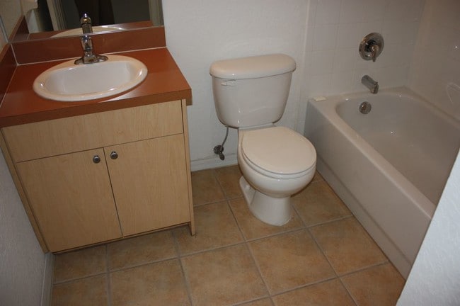 Building Photo - Pioneer Building-Longleaf Community