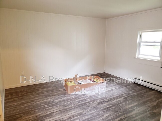 Building Photo - 3910 PA-447