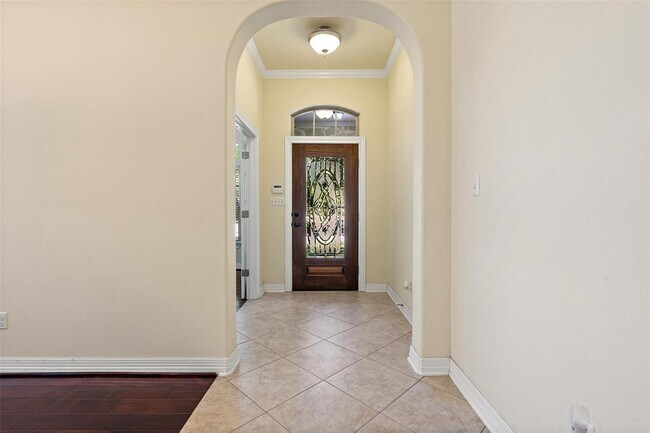 Building Photo - 8704 Old Corral Cove