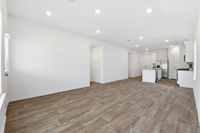 Building Photo - 3819 Axyl Run Ct