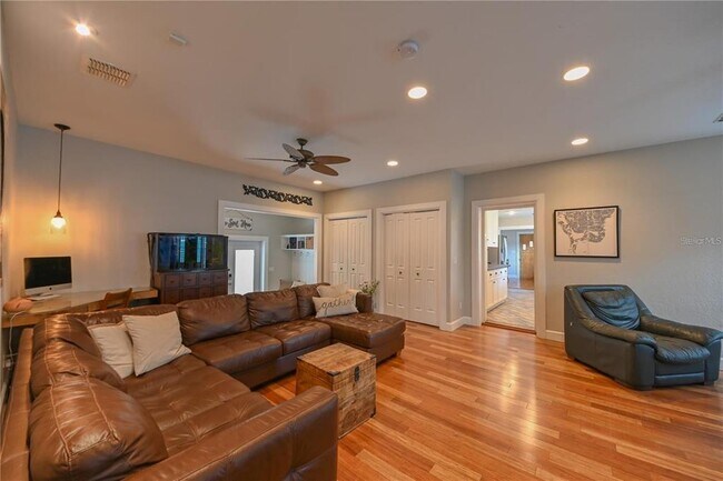 Building Photo - 3035 Granville Ct N
