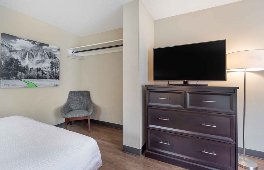 Building Photo - Furnished Studio-Seattle - Redmond