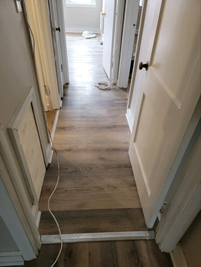 Building Photo - 20 Elsmere Blvd