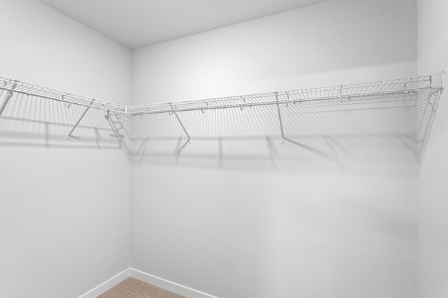 Building Photo - 16124 Cascadian Way