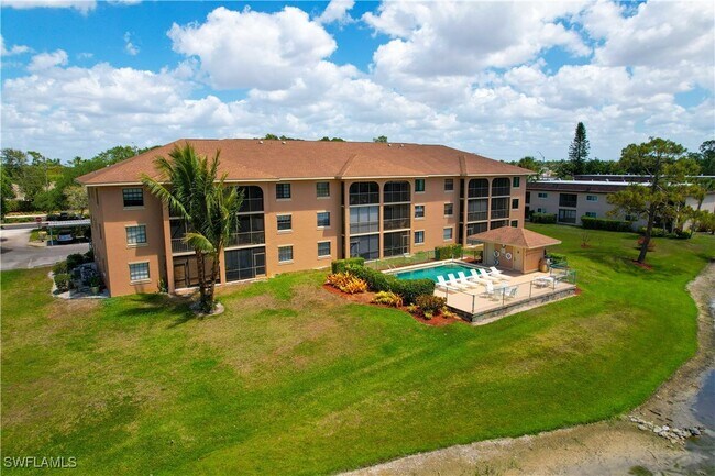 Building Photo - 5535 Rattlesnake Hammock Rd