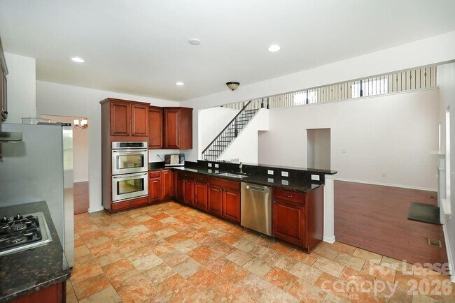 Building Photo - 4224 Lois Ln