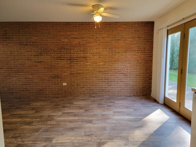 Building Photo - 116 Garden Ave