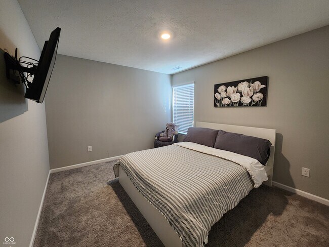 Building Photo - 2573 Plano Dr