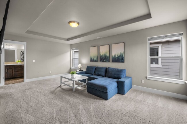 Building Photo - Triple Ridge 3 bed 3 bath home, Pool Access, A/C, Flexible Living Space!