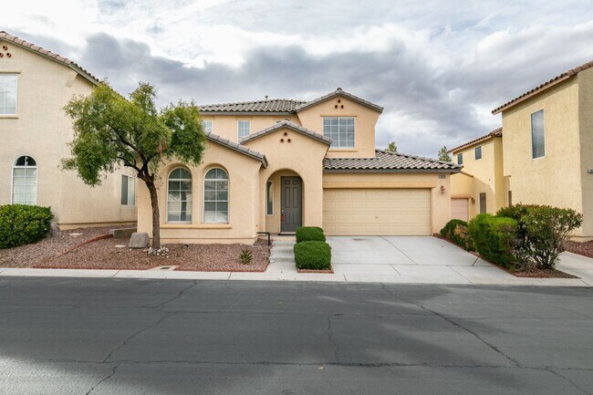 Building Photo - Charming 4 Bedroom, 3 Bathroom Home Near S...