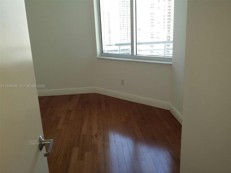 Building Photo - 325 S Biscayne Blvd