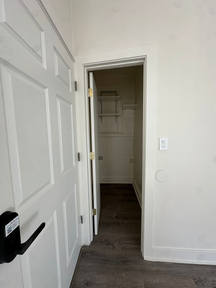 Building Photo - 118 Seaview Ave