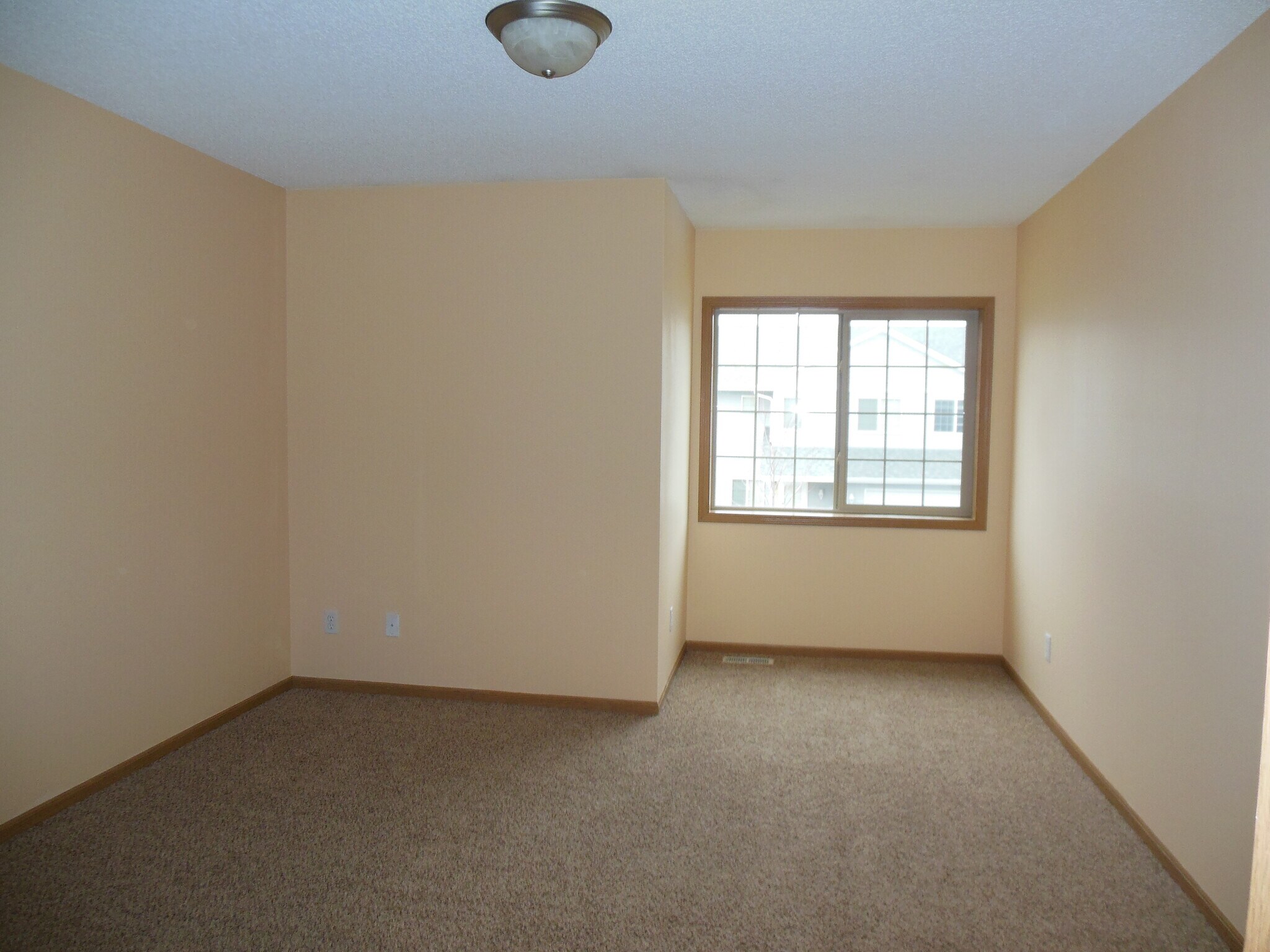 Building Photo - 419 Cedar Pl