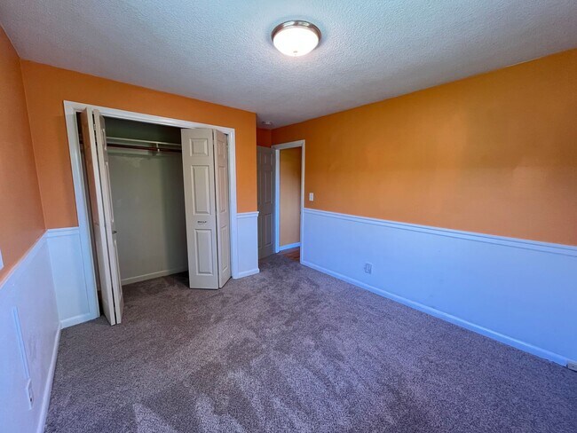 Building Photo - Amazing NE Portland 4Bd + 3Ba ~ House Sola...