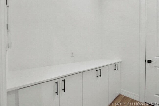 Building Photo - 10369 Northbrook Cir