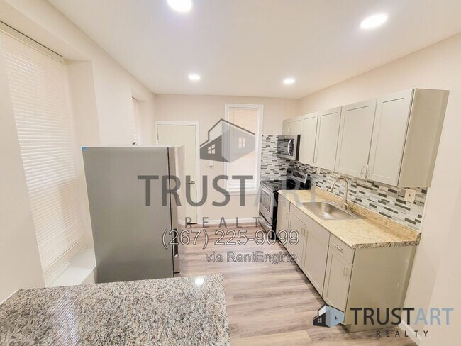 Building Photo - 2538 N Gratz St