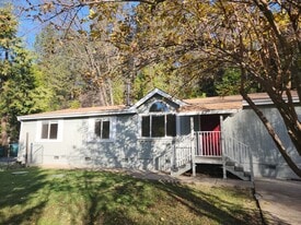 Building Photo - 16894 Old Downieville Hwy