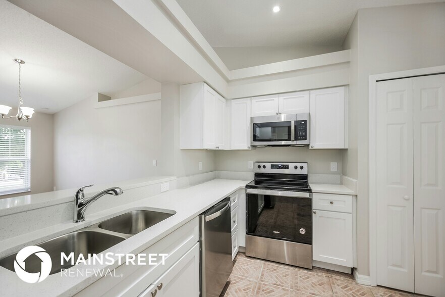Building Photo - 10703 Crescendo Loop