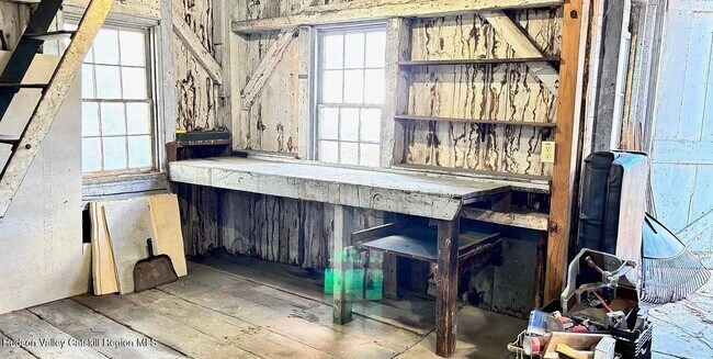 Building Photo - 967 Columbia St