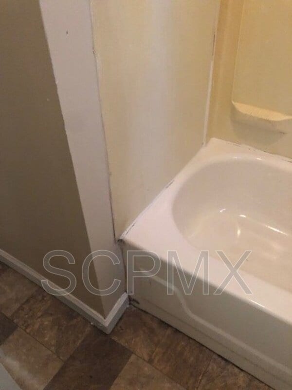 Building Photo - 2000 Hugo Ave