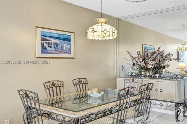 Building Photo - 1600 S Ocean Dr