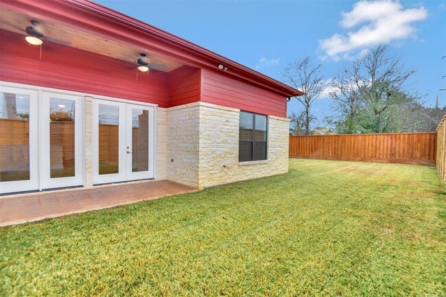 Building Photo - 4100 S Texas Ave