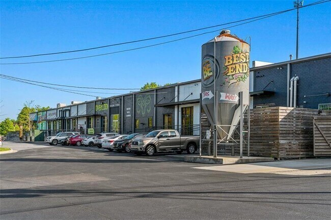 Building Photo - 2220 Newnan St