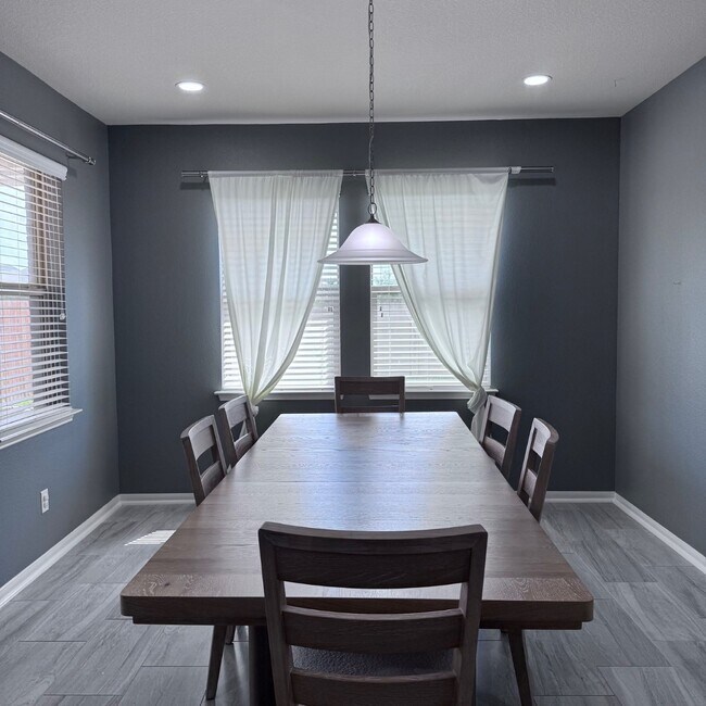 Building Photo - 2820 Pranzo Ln