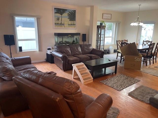 Building Photo - 1907 S Daytona Ave