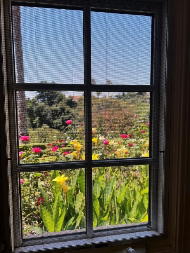 Building Photo - Hidden Gem at the End of the Cul-de-Sac!