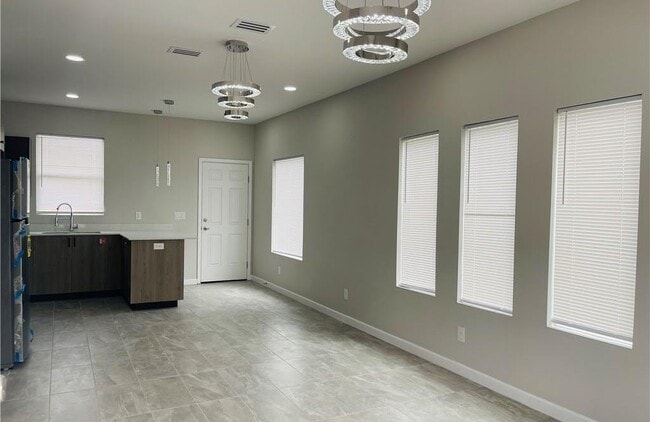 Building Photo - 1103 Sugar Gdn Dr