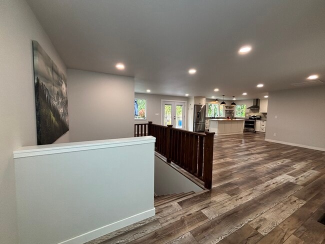 Building Photo - 8582 Long Lake Rd SE