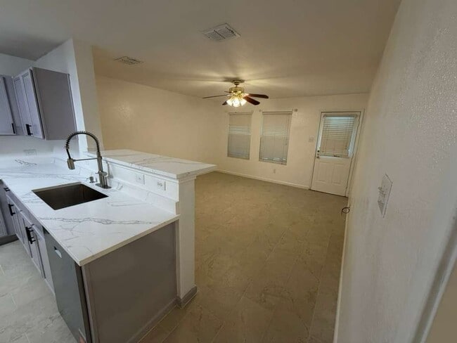 Building Photo - 7452 Concordia Ln