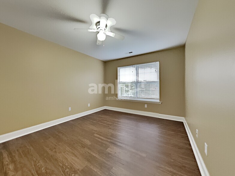 Building Photo - 5367 Summer Rose Blvd