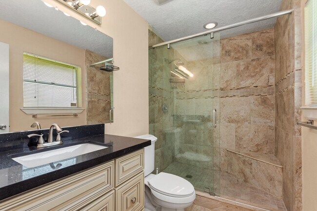 Building Photo - 4906 Green Willow Ln