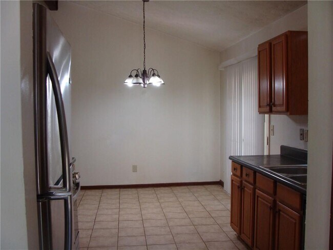 Building Photo - 2331 Newgate Dr