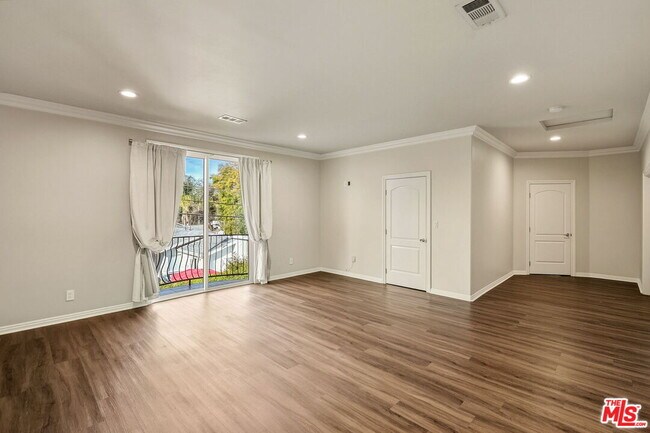 Building Photo - 5217 Etiwanda Ave