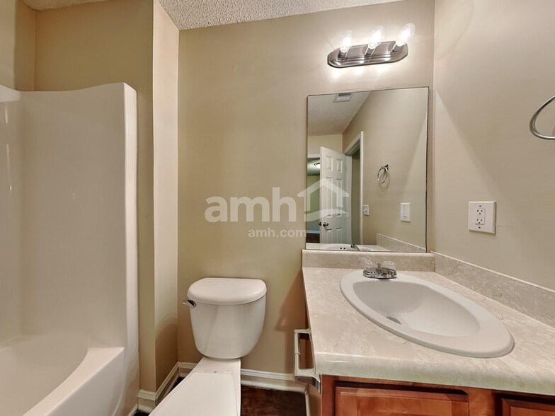 Building Photo - 129 Kentwood Springs Dr