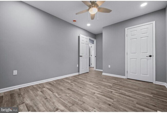 Building Photo - 4604 Kentwood Ln