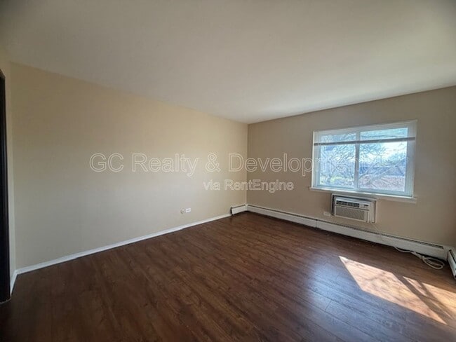 Building Photo - 847 College Blvd