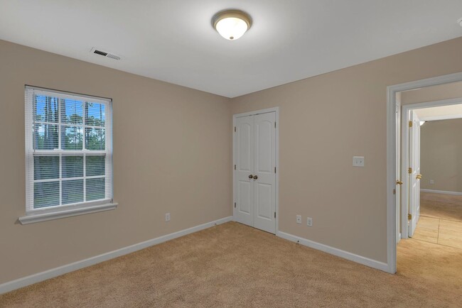 Building Photo - Three Story with Media Room!