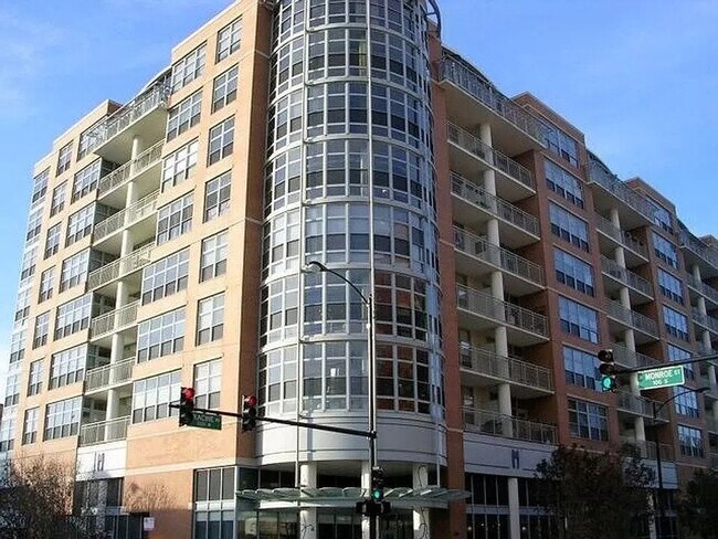Metro Building (Monroe and Racine) - 1200 W Monroe St