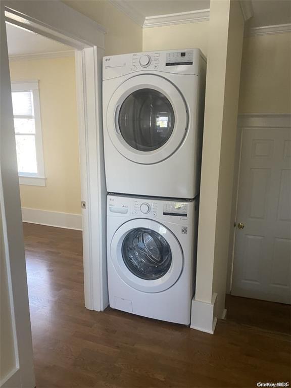 Building Photo - 2 William St