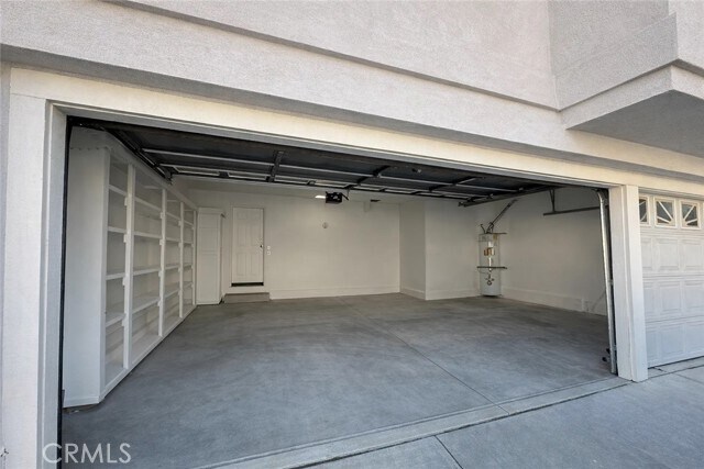 Building Photo - 1920 Tanglewood Dr