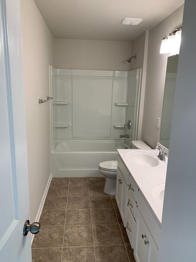 Primary Photo - Resort life for your family in the Palisades!