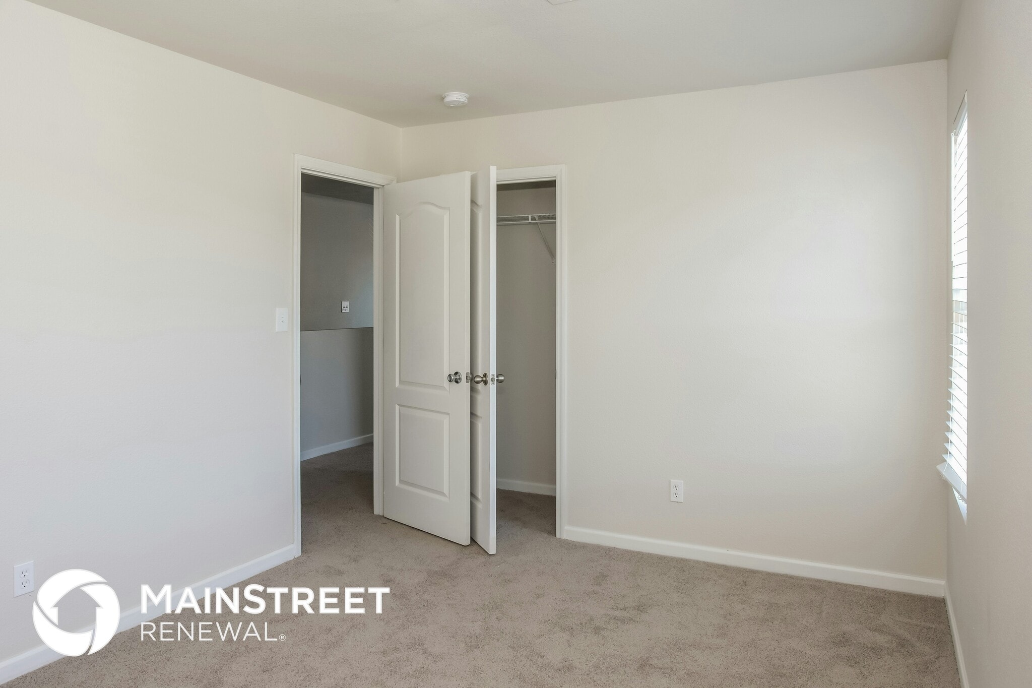 Building Photo - 129 Elmhurst Dr