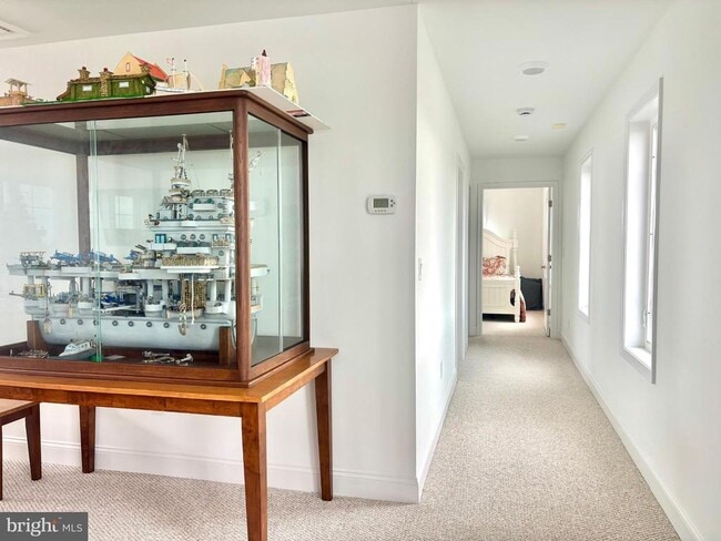 Building Photo - 448 Dock Rd