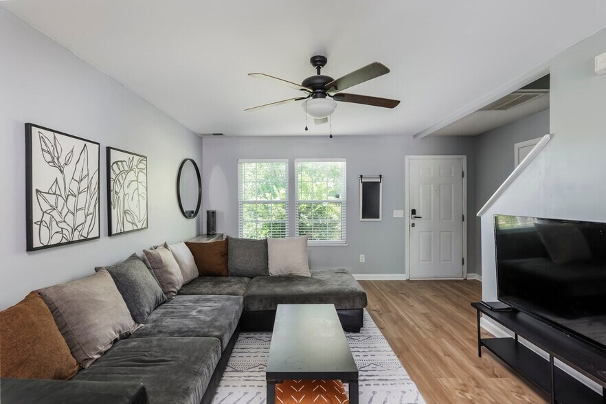 Building Photo - 425B6 Summit Terrace Ct